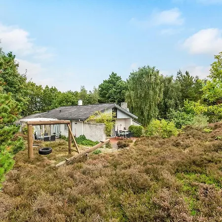 בית נופש Four-bedroom In Romo