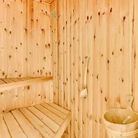 Four-bedroom In Romo *