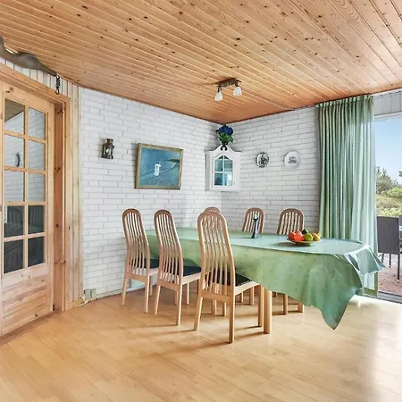 Four-bedroom In Romo