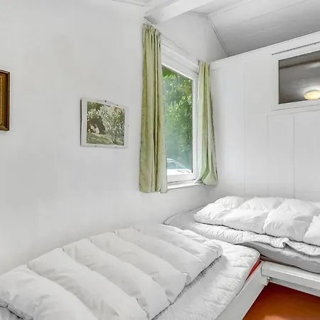 בית נופש Four-bedroom In Romo